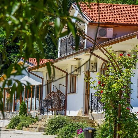 Отель Eco Complex Izvori Варна Экстерьер фото