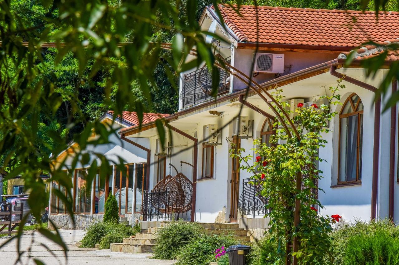 Отель Eco Complex Izvori Варна Экстерьер фото